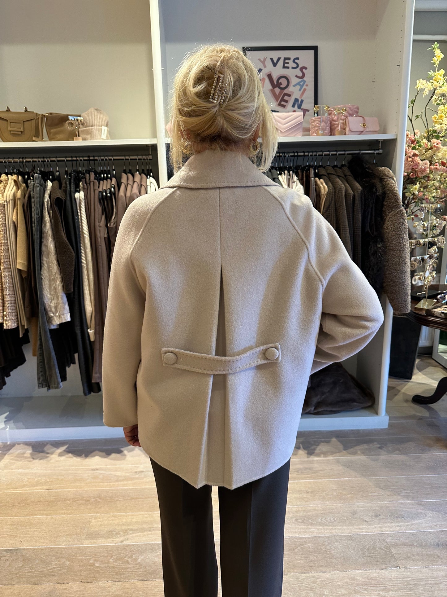 MÈRE BY BOUTIQUE 33