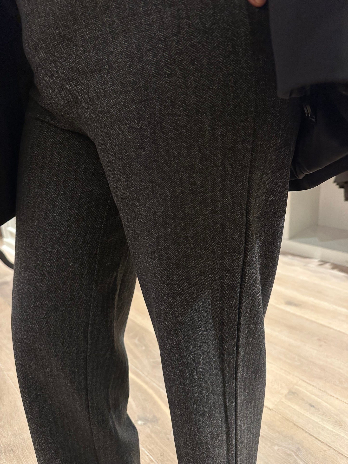 Pantalon soya concept