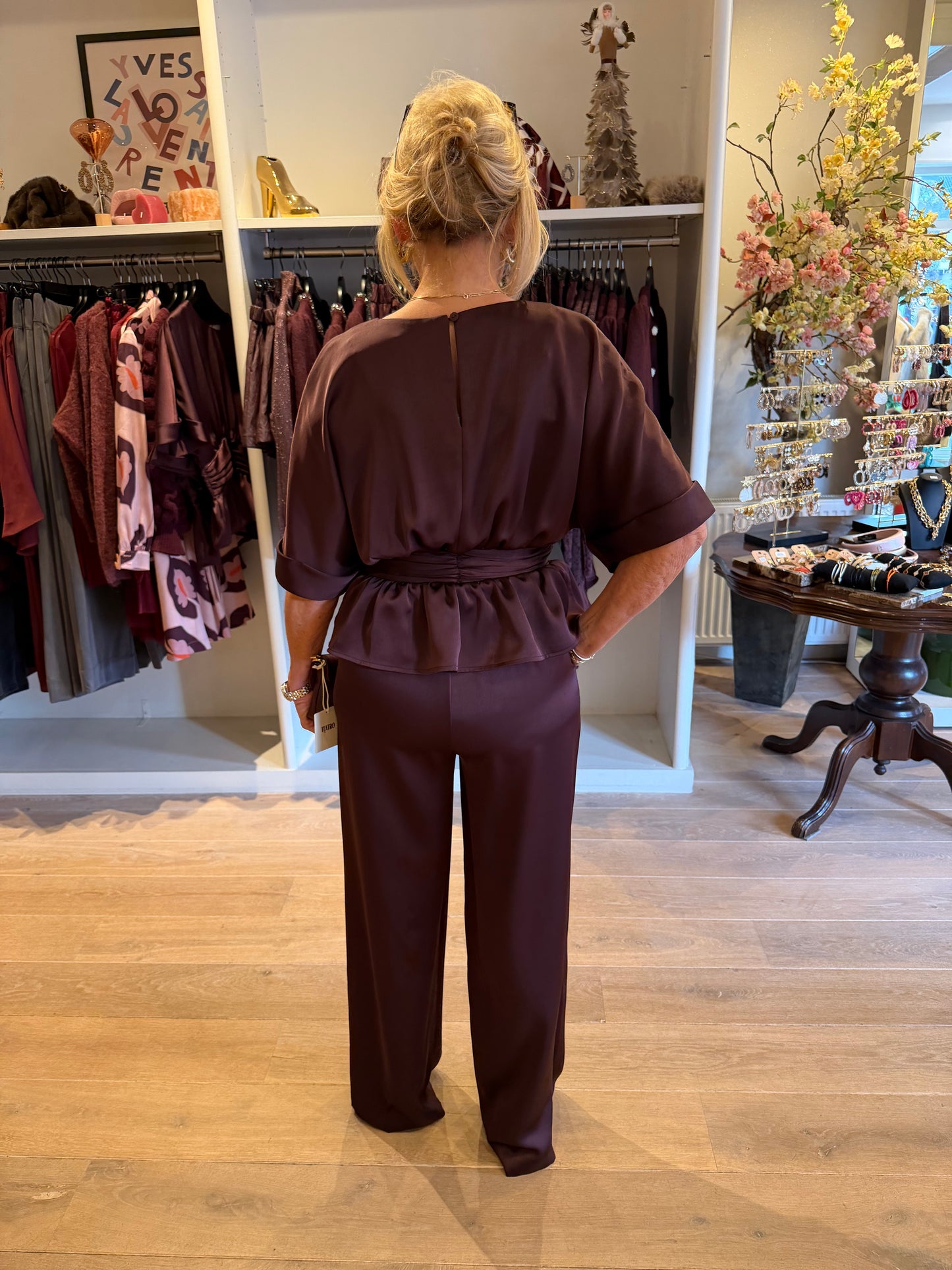 Neo noir top annegret