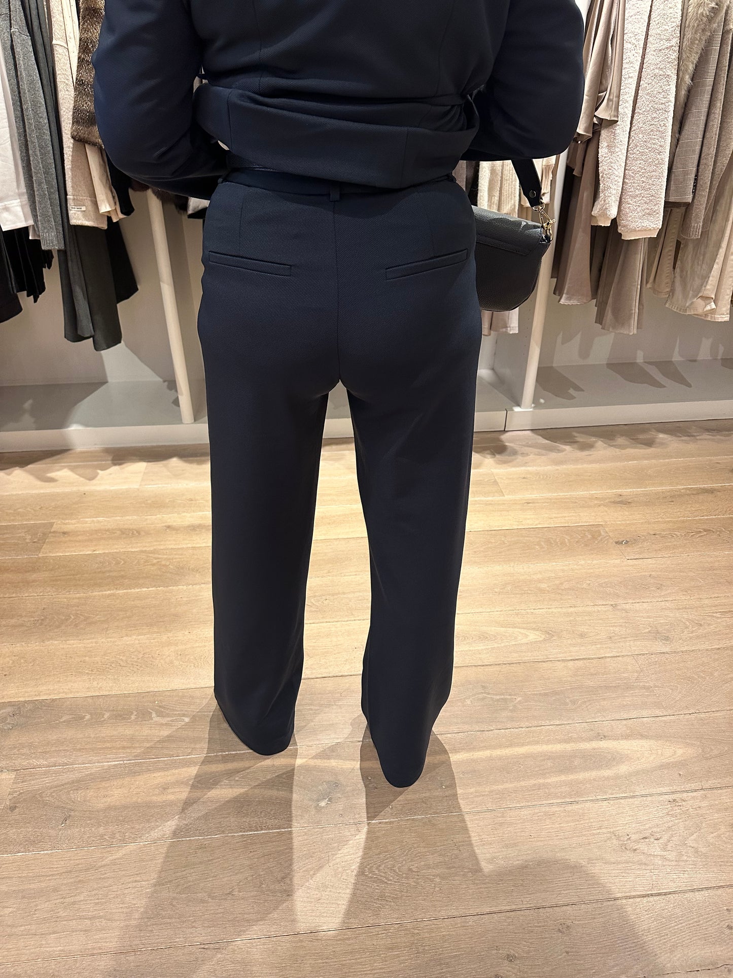 Neo noir pantalon nathaly