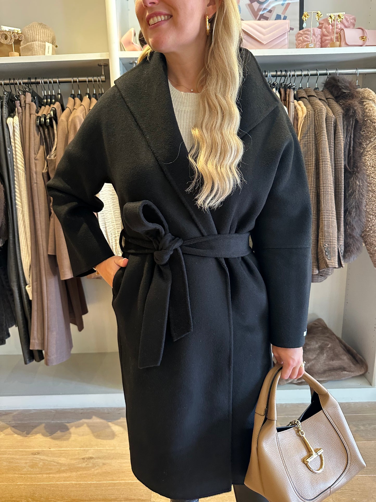 MÈRE BY BOUTIQUE 33
