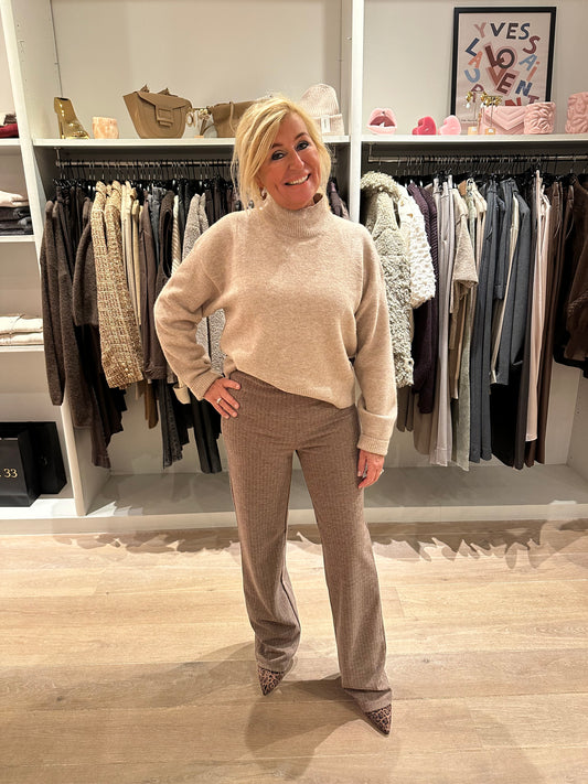 Pantalon soya concept