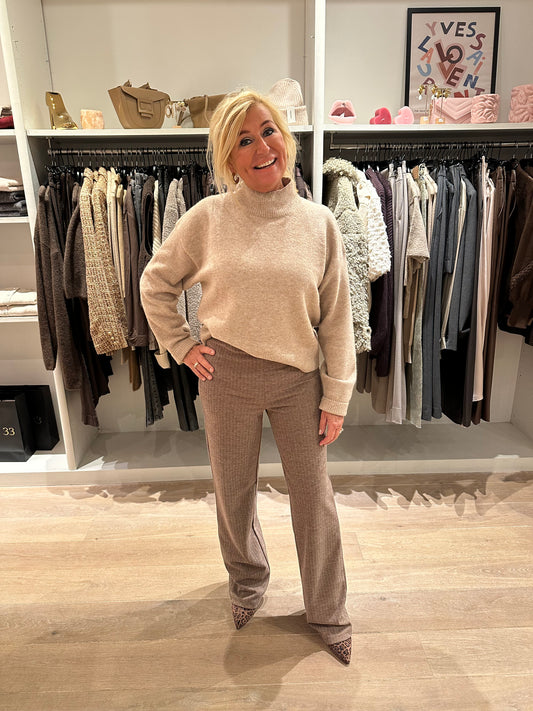 Neo noir trui paulina