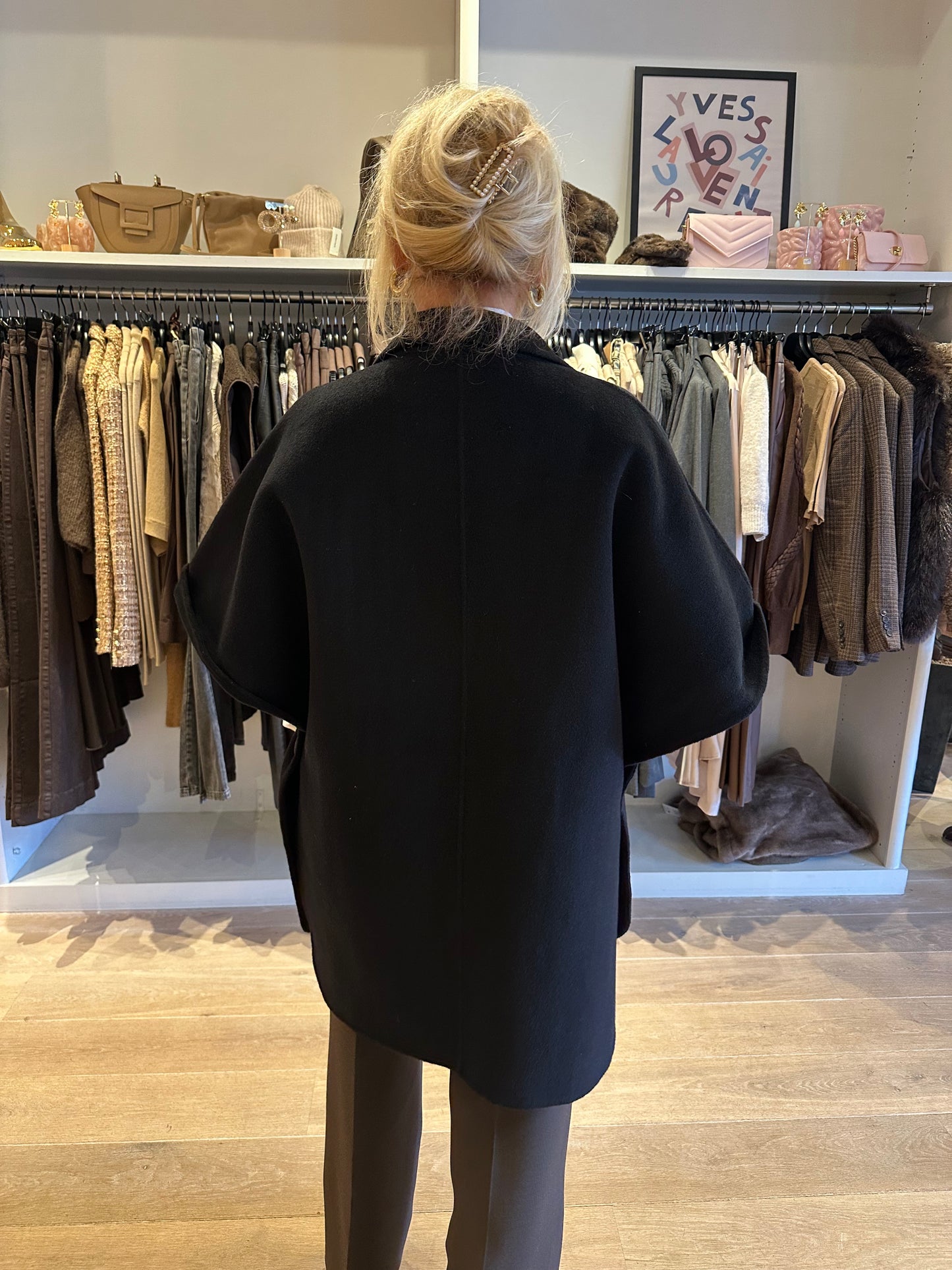 MÈRE BY BOUTIQUE 33