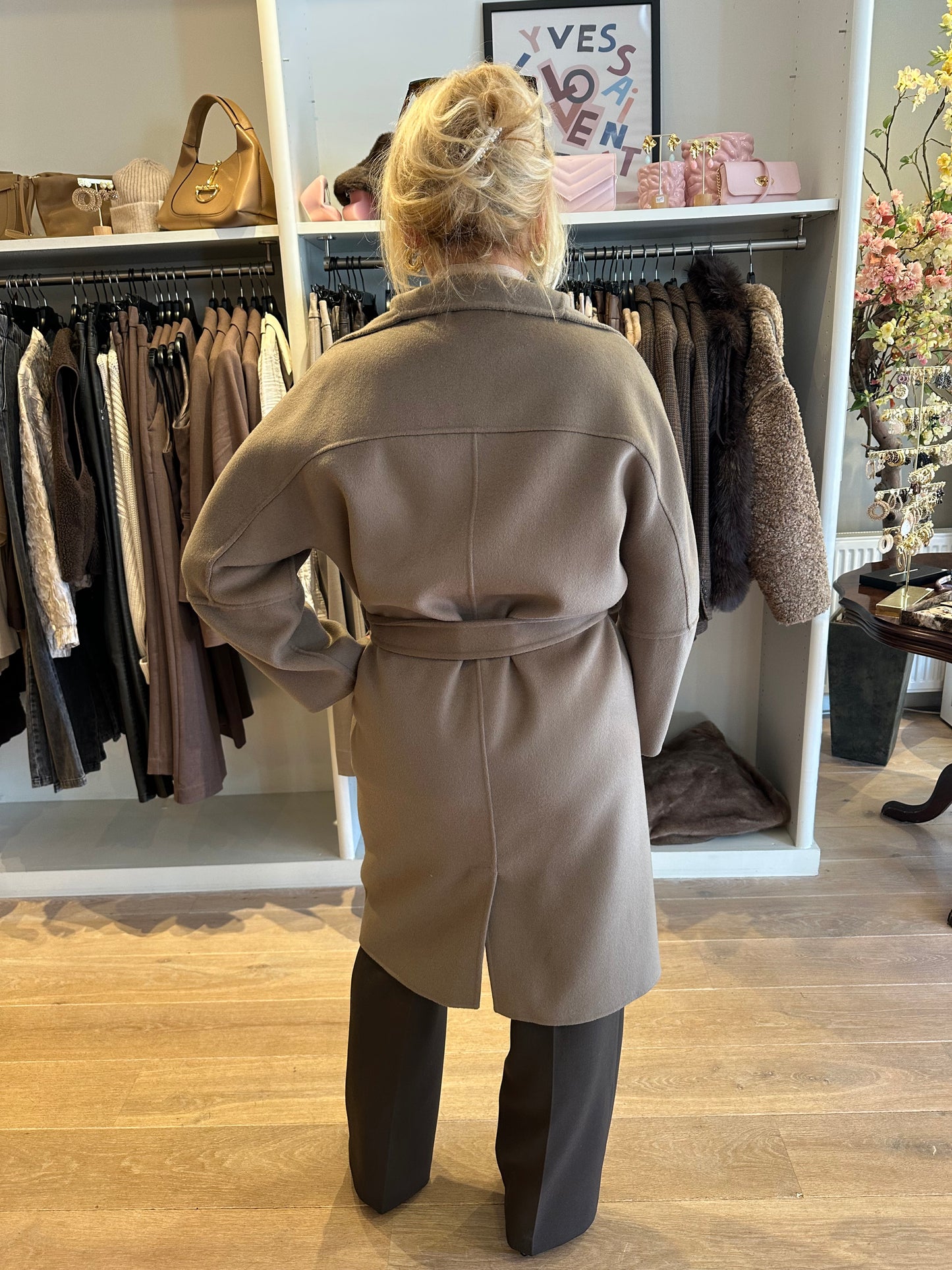 MÈRE BY BOUTIQUE 33