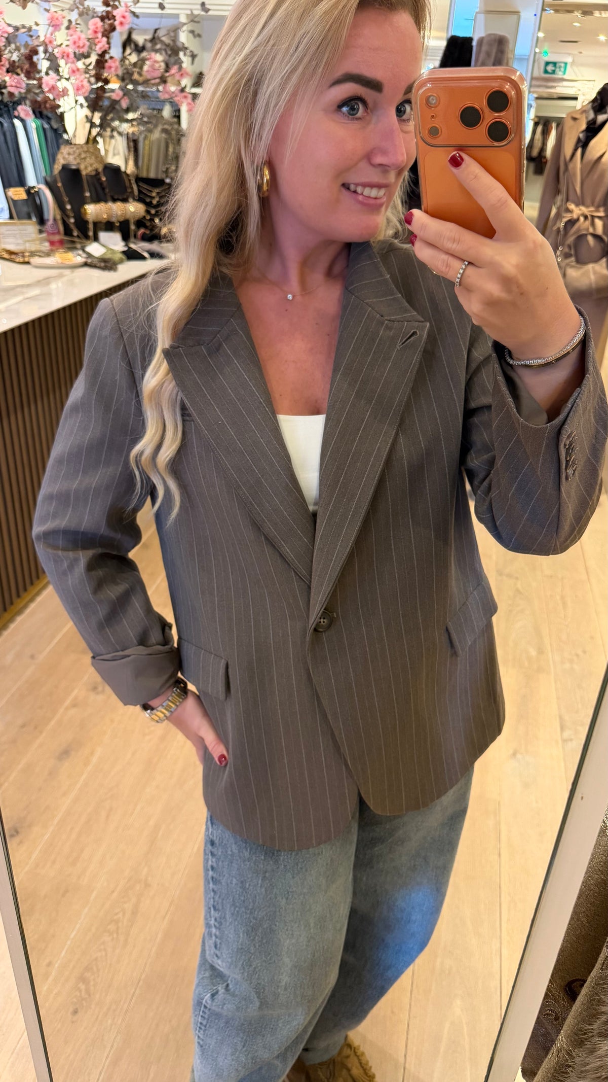 Neo noir nerine pinstripe blazer