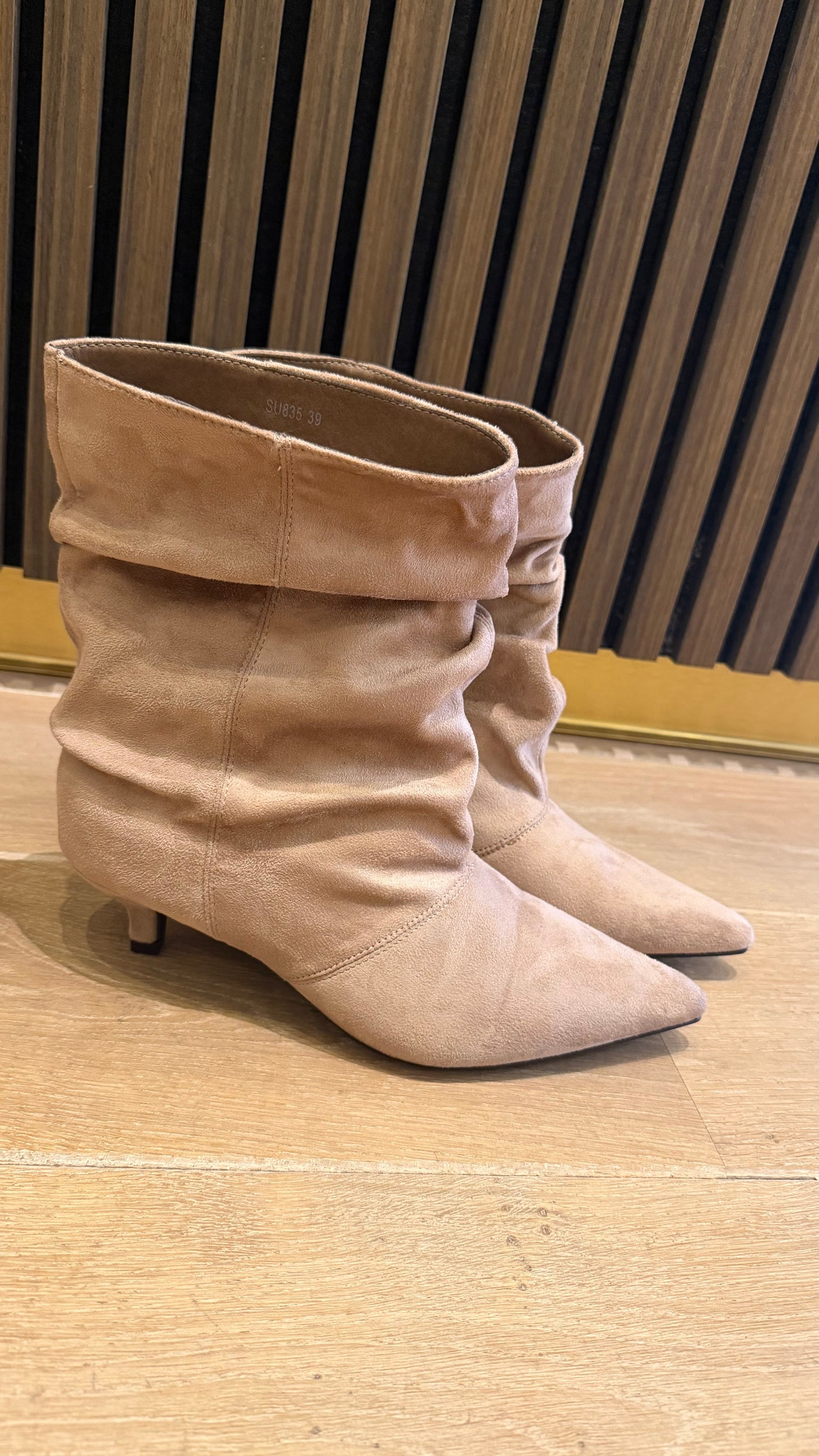 Laarsjes kayla beige