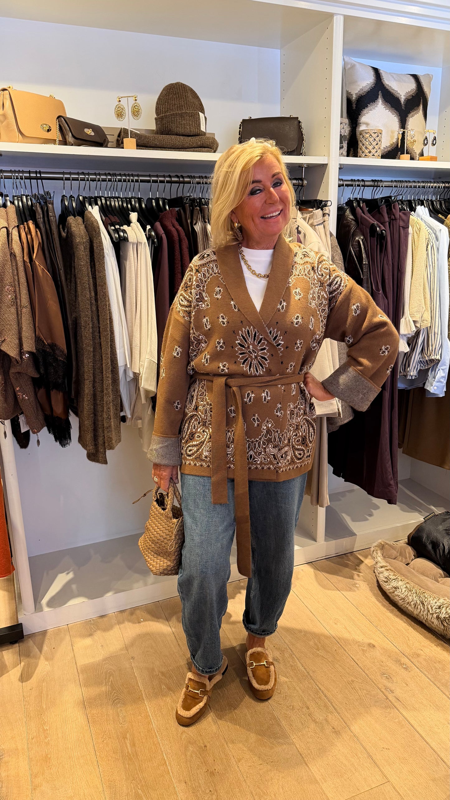 Peppercorn vest shannie