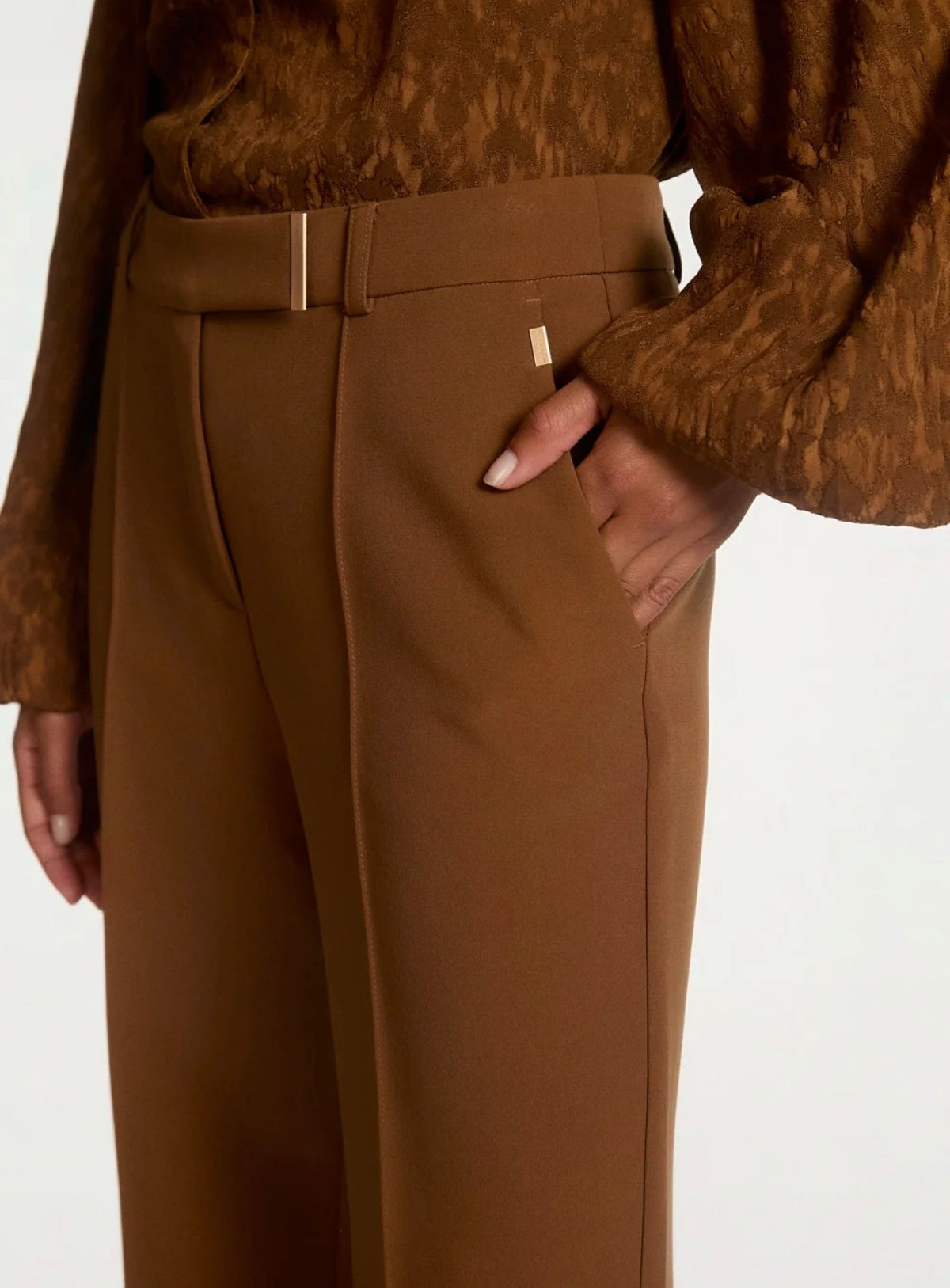 Aaiko chantalle camel