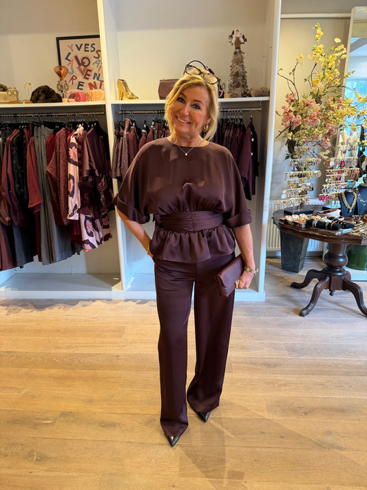 Neo noir emmett bordeaux