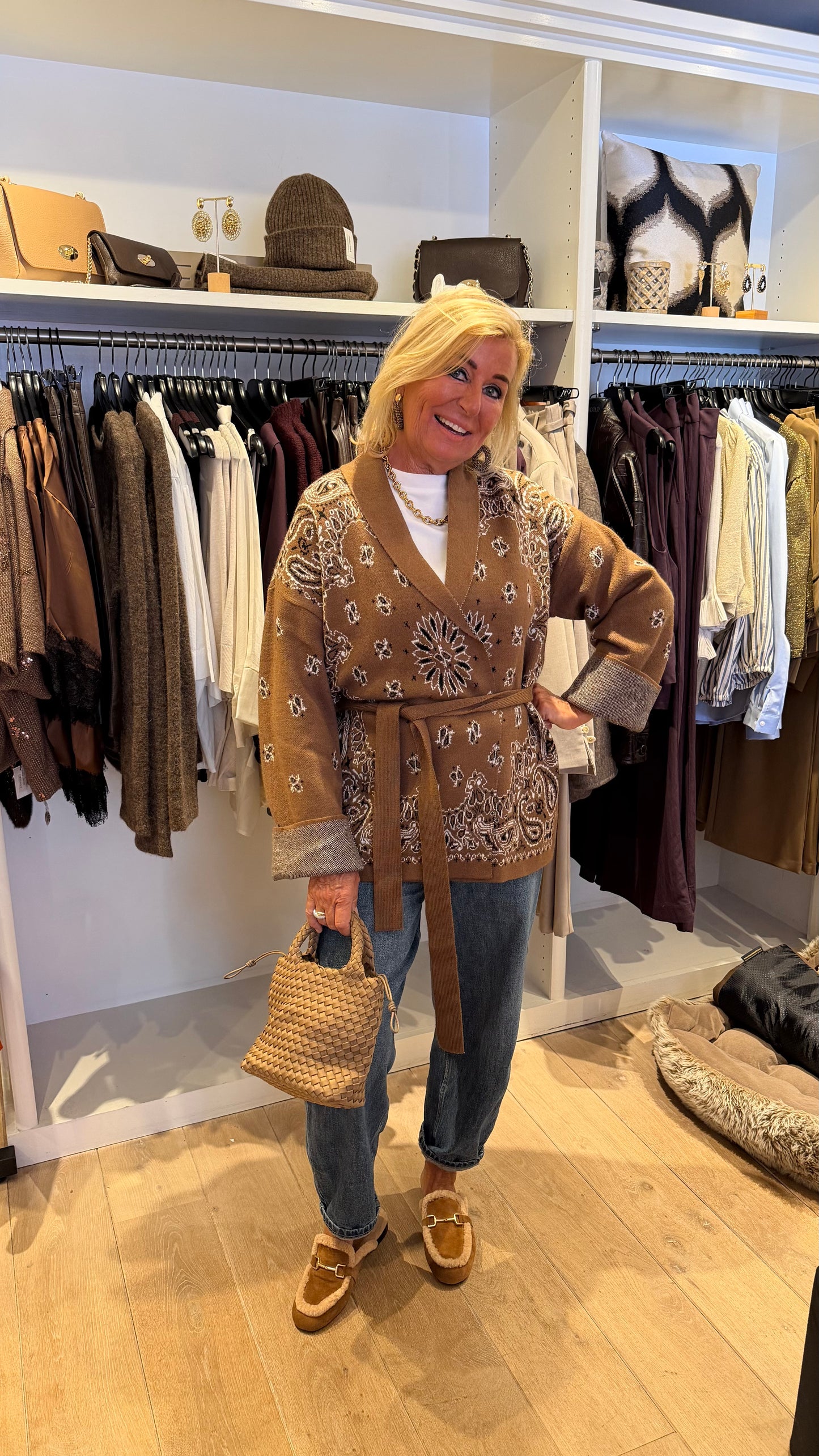 Peppercorn vest shannie