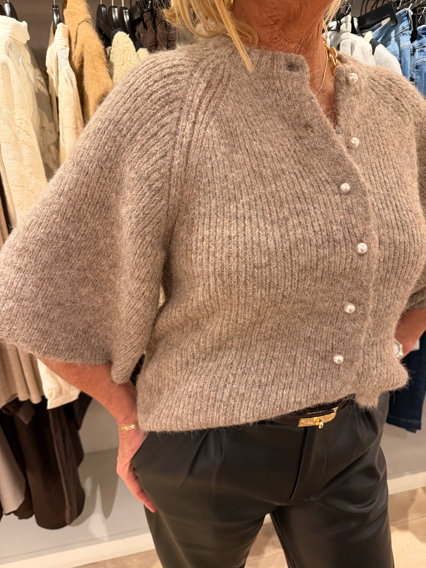 Neo noir amaya vestje