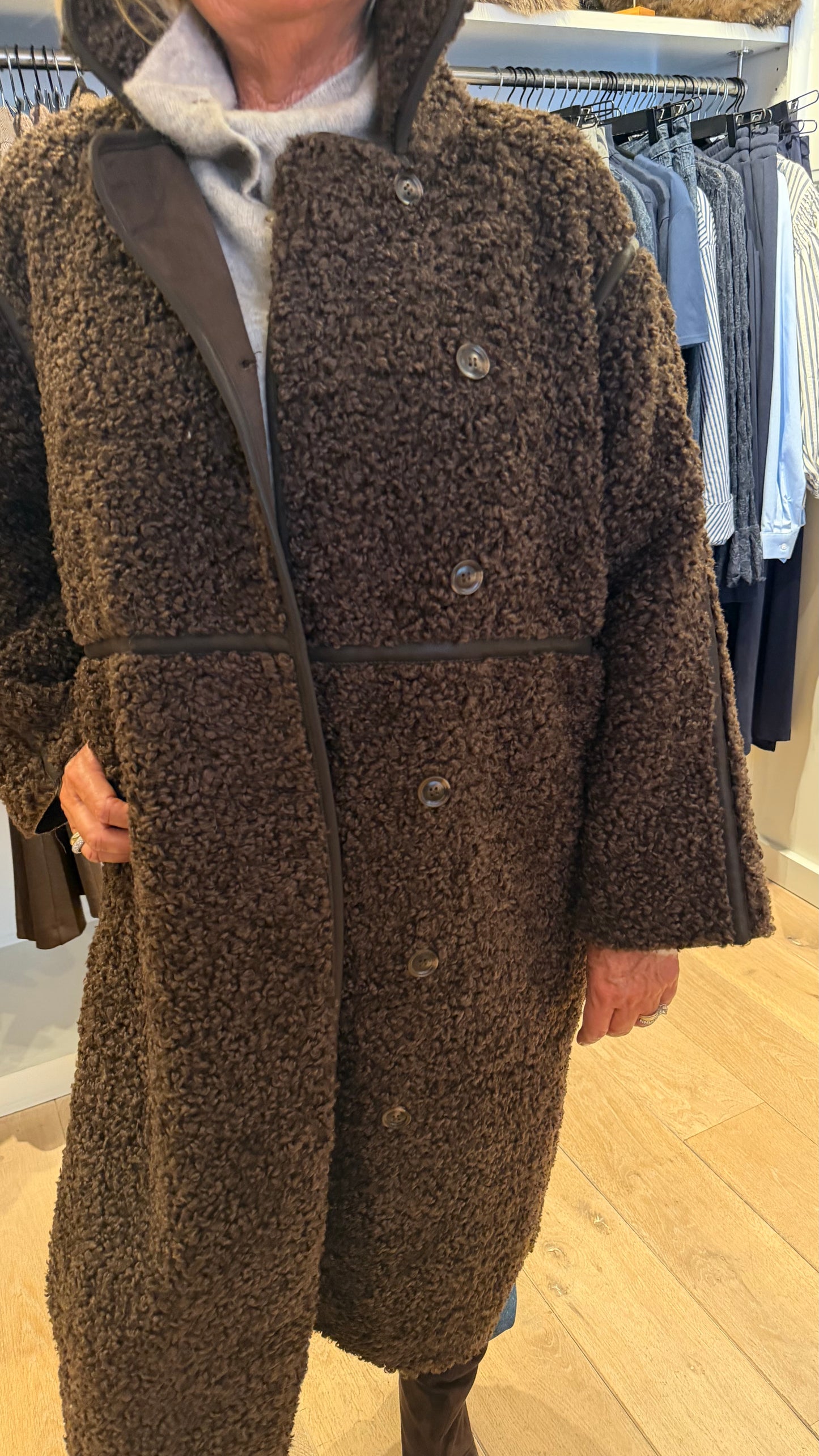 Neo noir senta coat