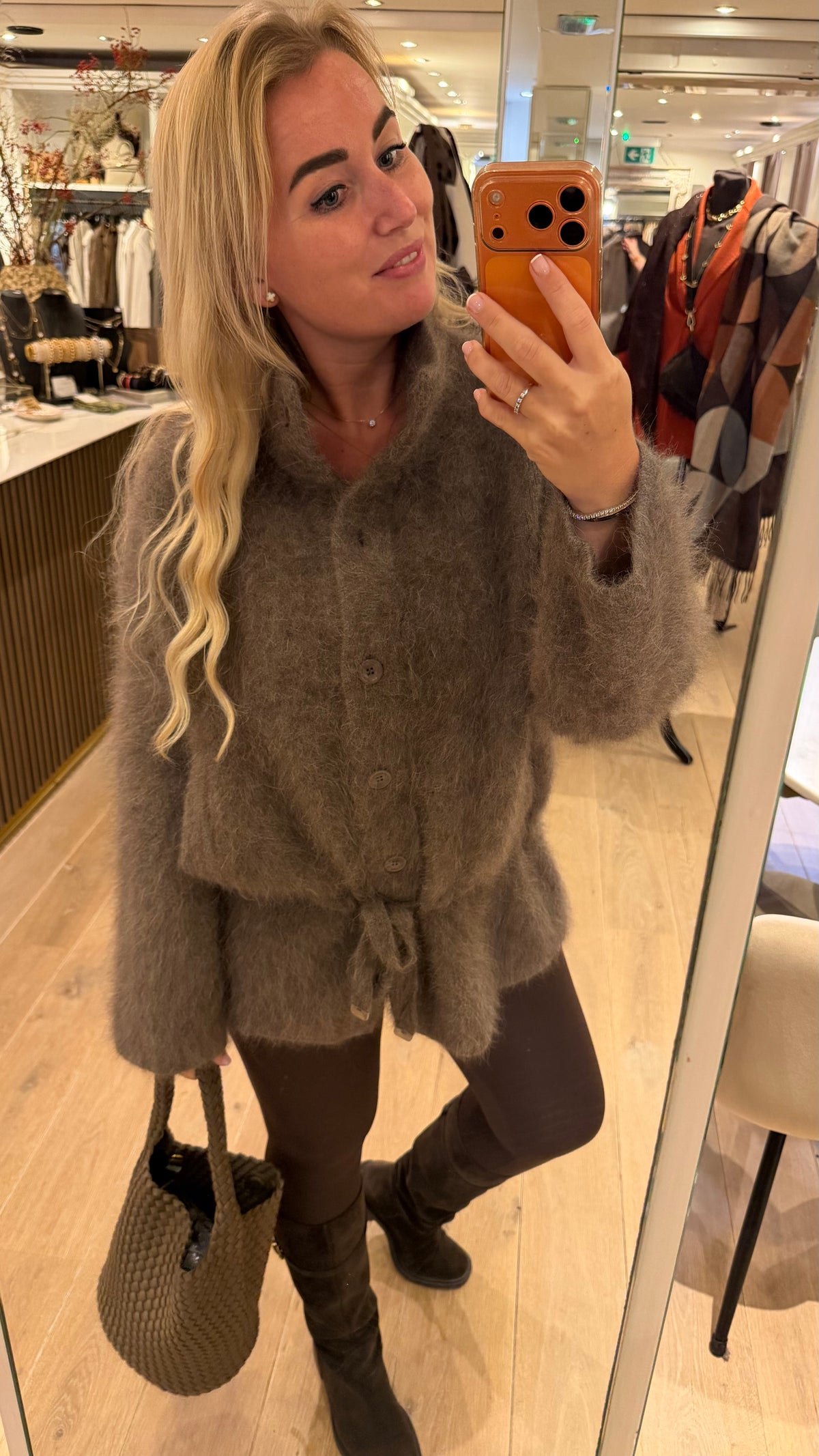 Mohair vest taupe