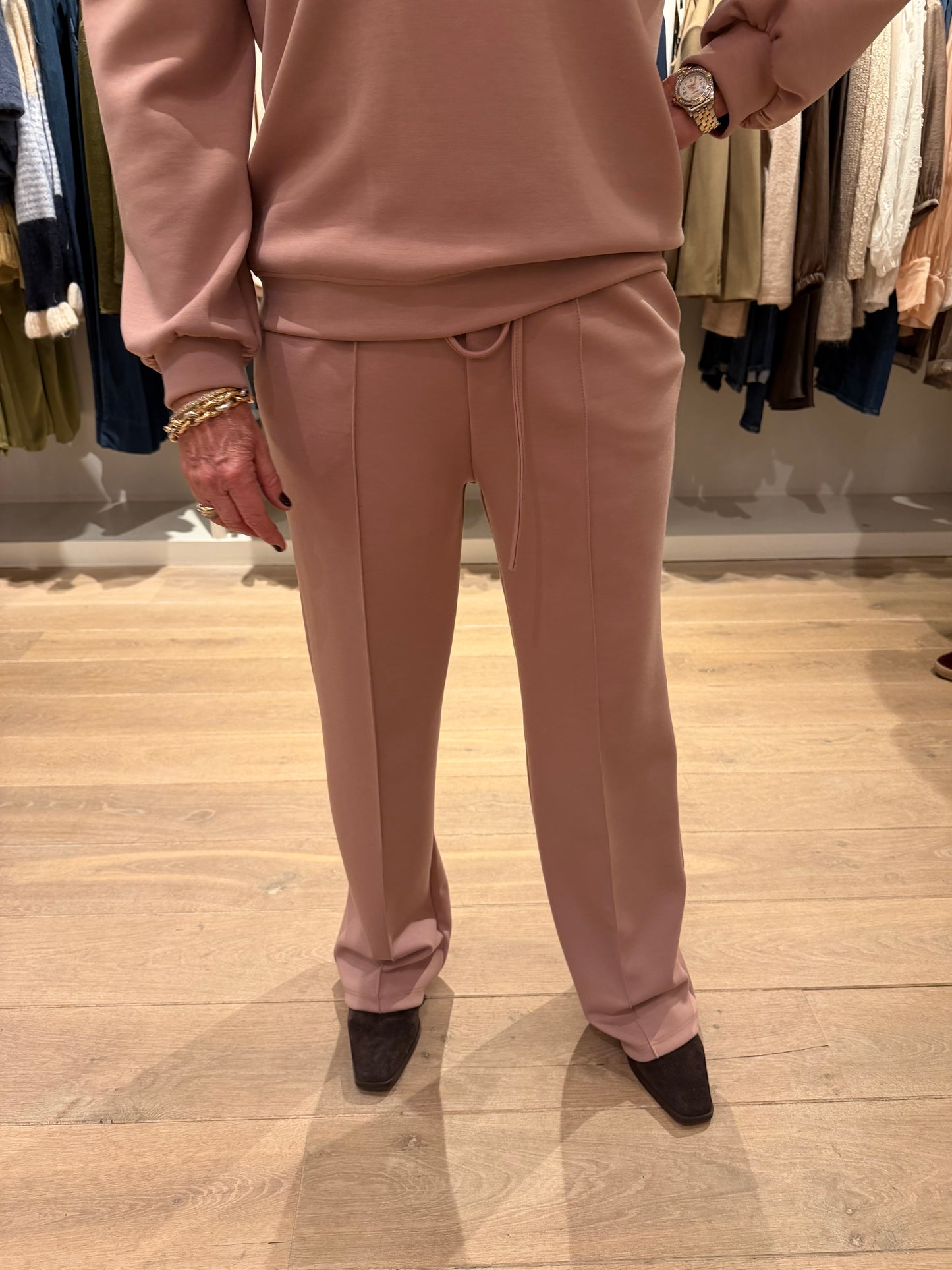 Twee delig pak oud roze