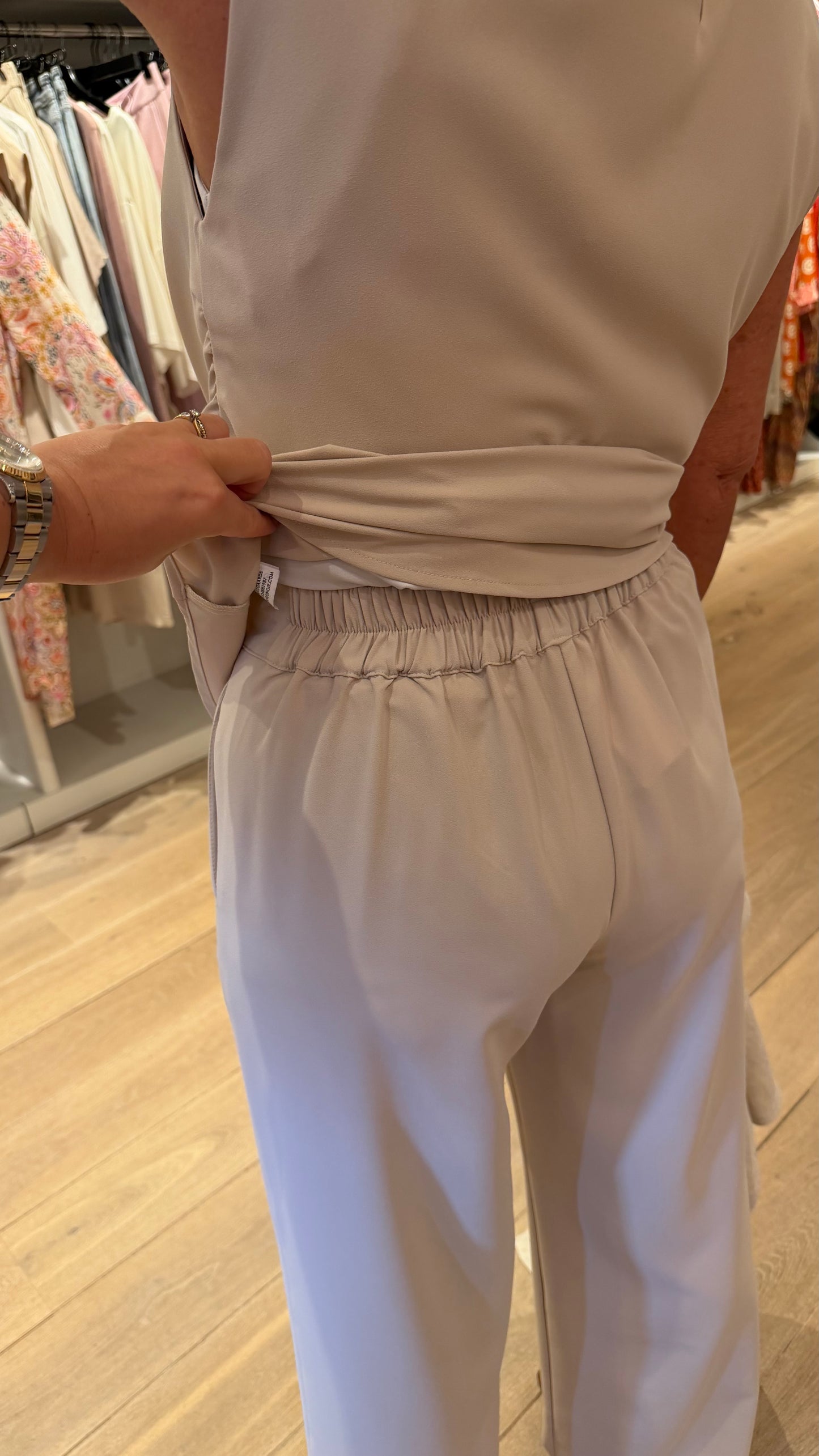 Neo noir pantalon lunet