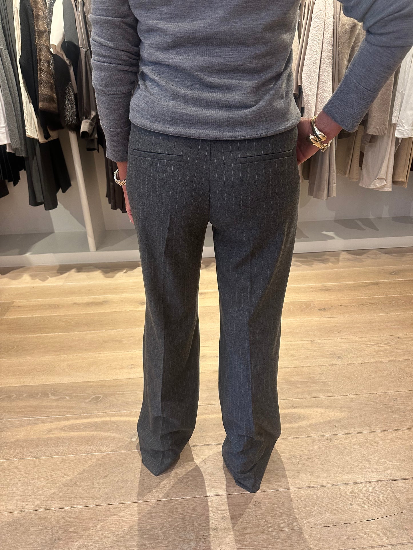 Five units pantalon krijt