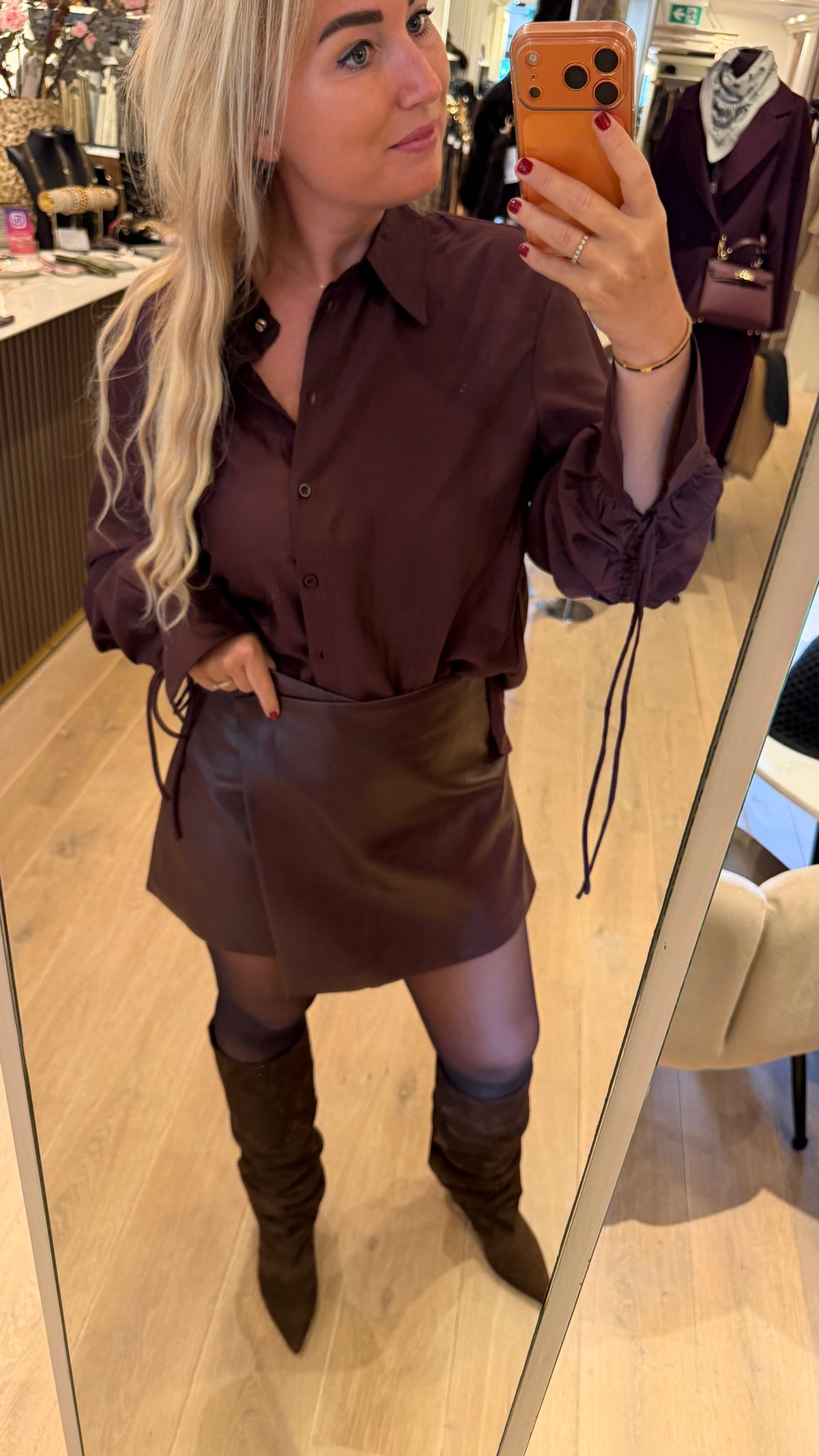 Neo noir skort elayne