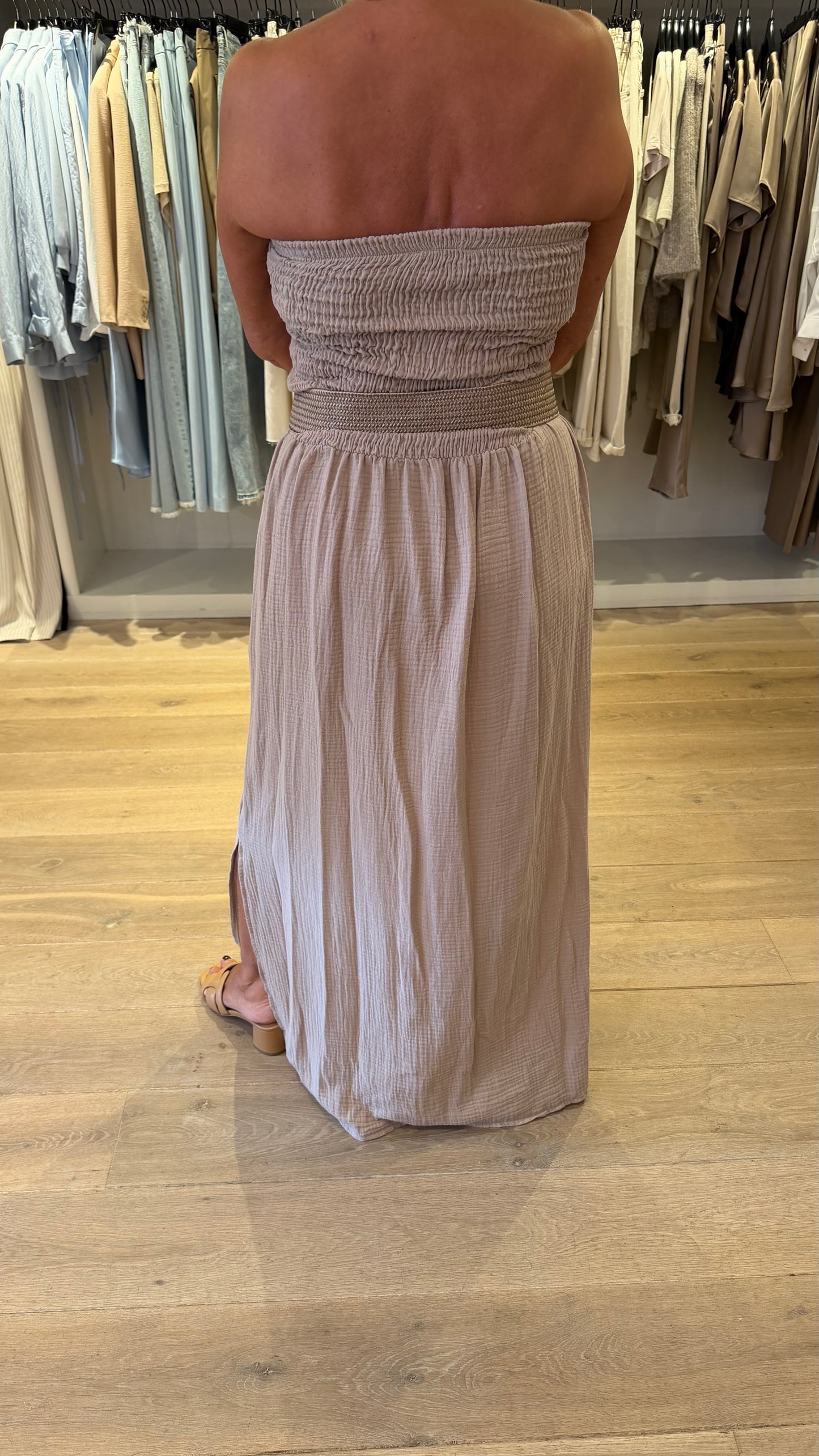 Strapless jurk