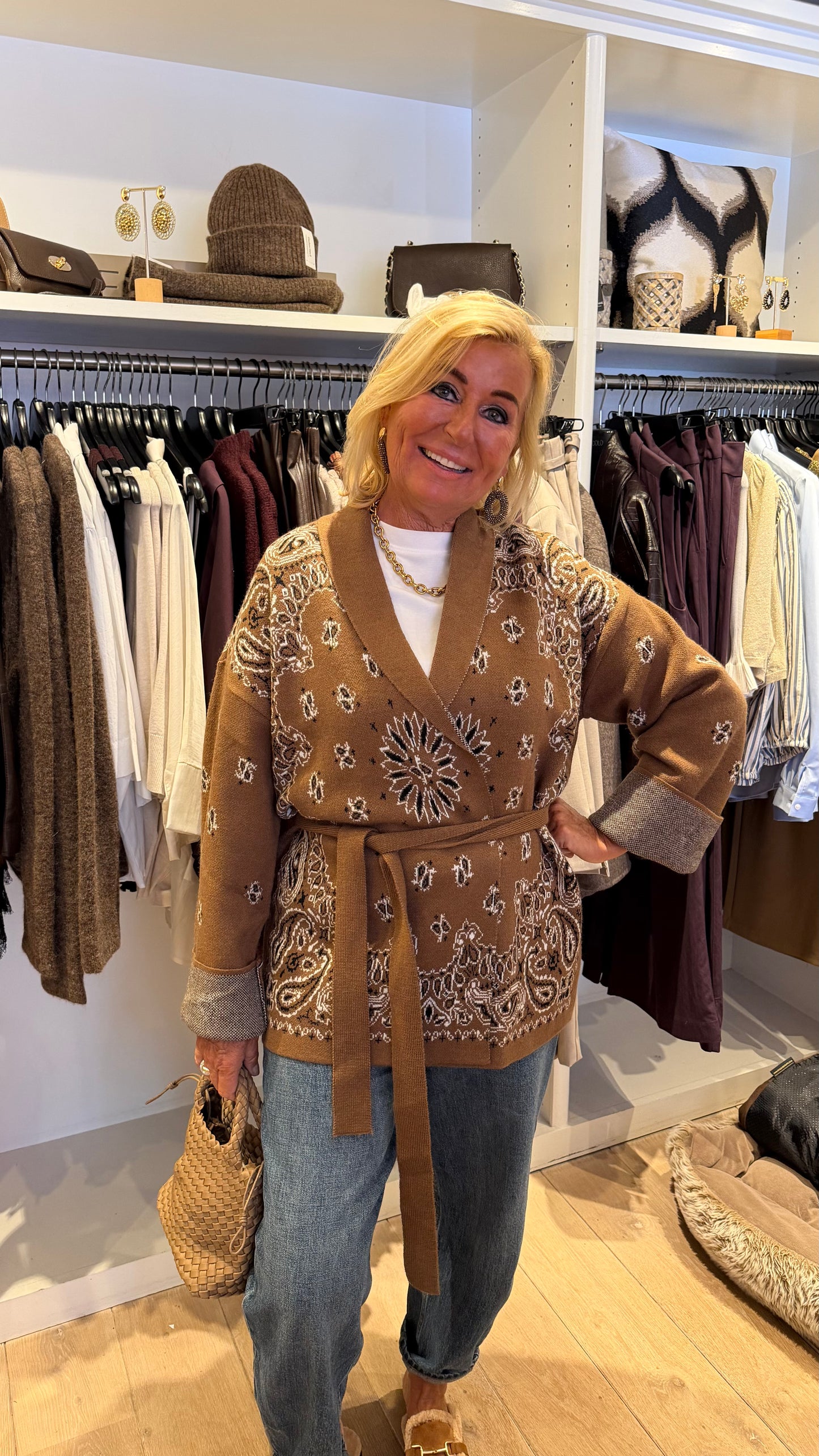 Peppercorn vest shannie