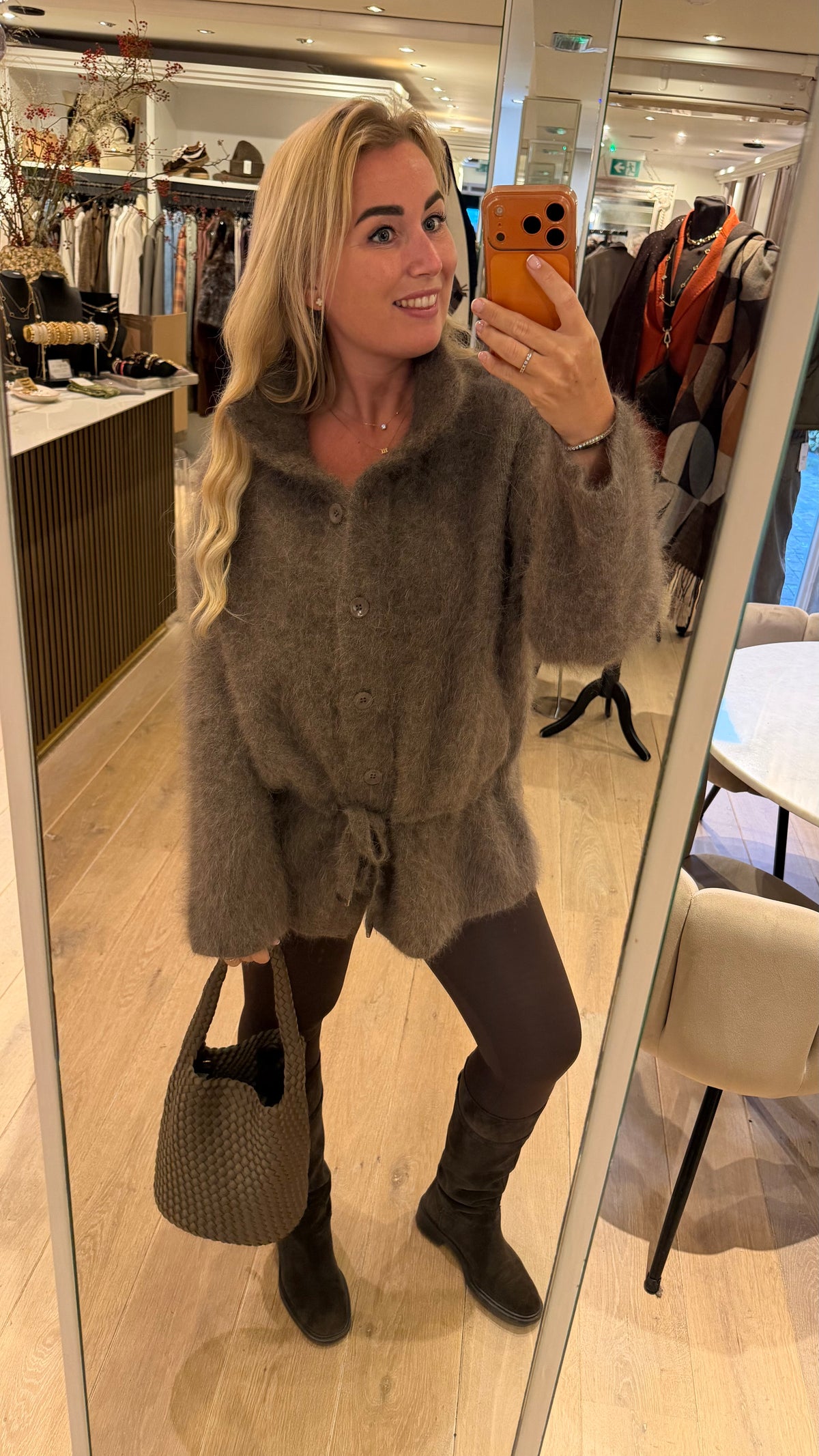 Mohair vest taupe