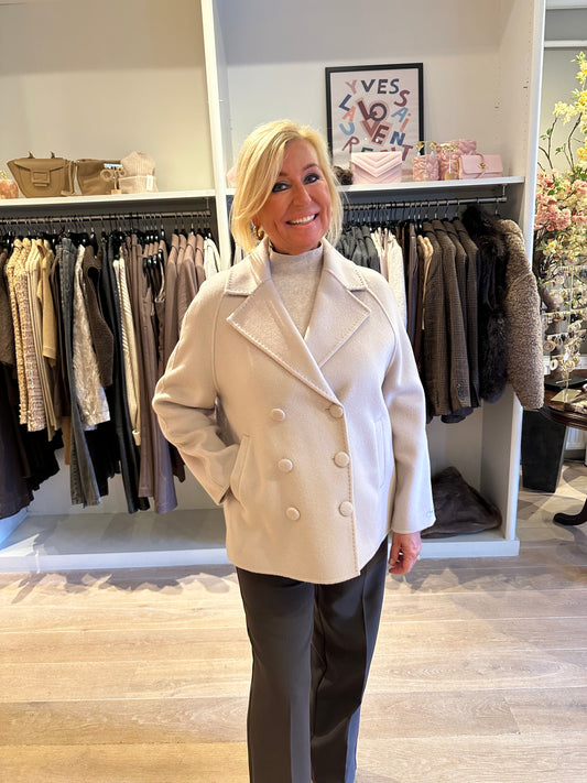 MÈRE BY BOUTIQUE 33