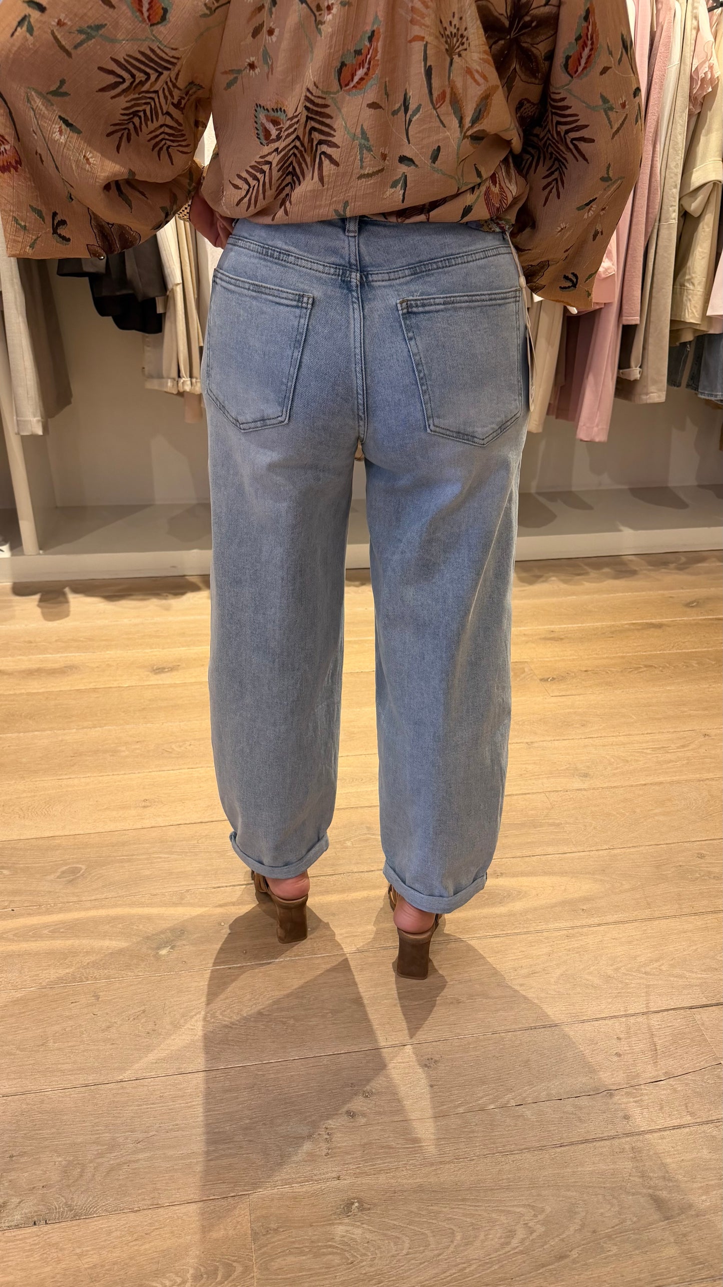Jeans barrel